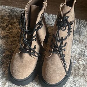 Stylish Tan Lace-Up Ankle Boots